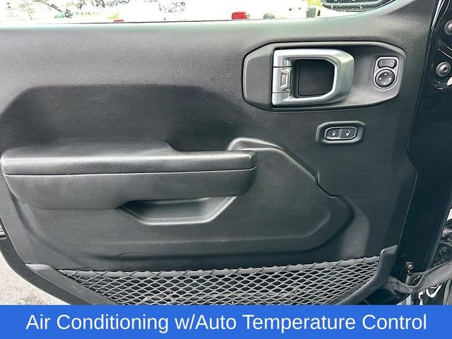 Used 2021 Jeep Gladiator Willys image 14