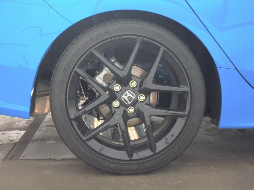 Used 2025 Honda Civic Sport image 11