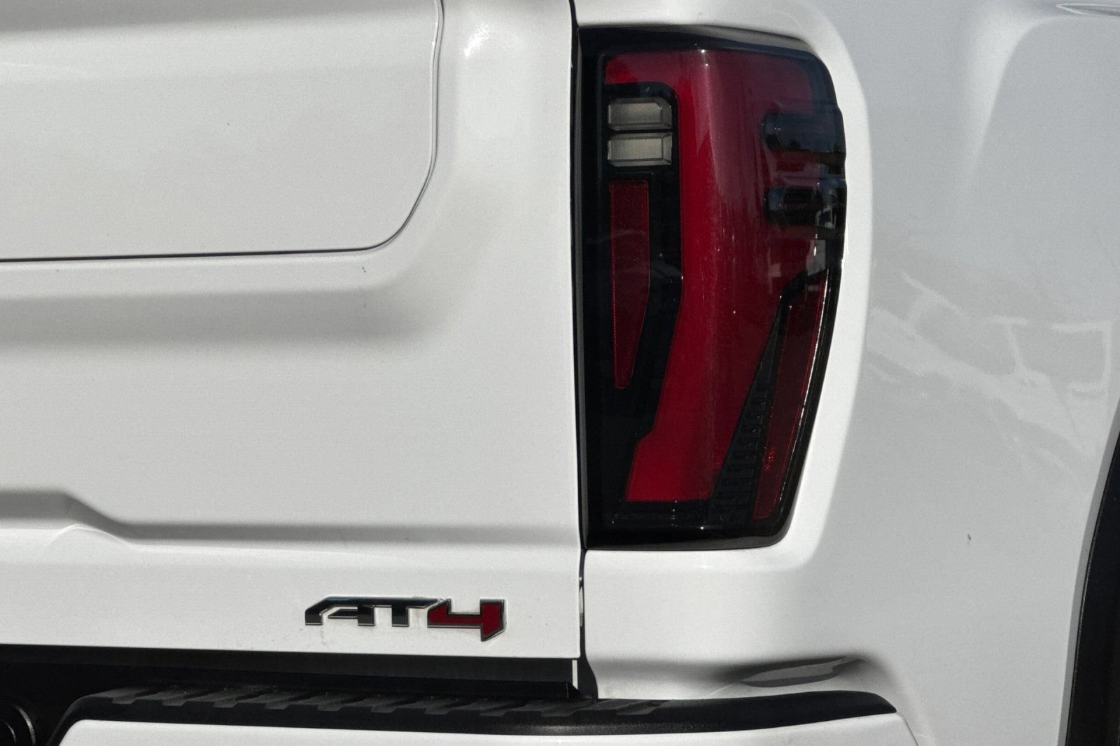 Used 2025 GMC Sierra 2500 AT4 AWD/4WD image 29