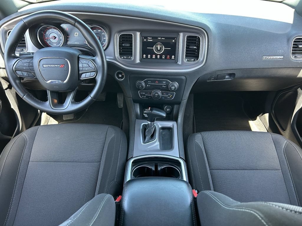 Used 2022 Dodge Charger SXT w/ Driver Convenience Group RWD image 16