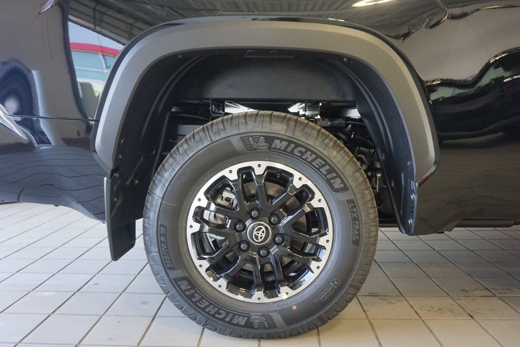 New 2026 Toyota Tundra SR5 AWD/4WD image 31