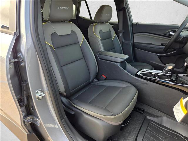 New 2026 Chevrolet Trax ACTIV w/ Sunroof Package image 18