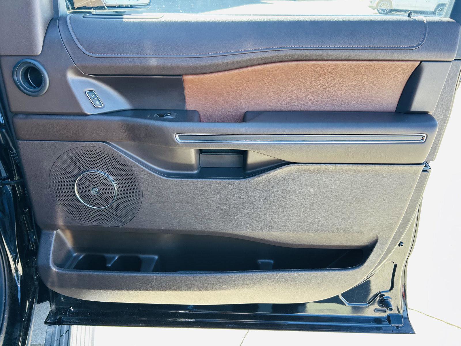 Used 2024 Ford Expedition Max King Ranch image 38