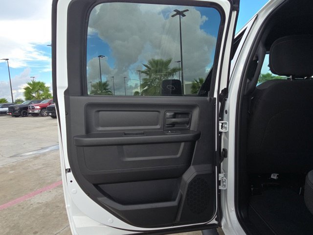 New 2027 RAM 3500 Tradesman AWD/4WD image 16