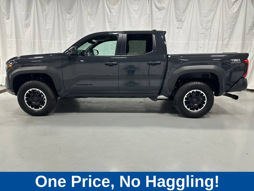 Used 2026 Toyota Tacoma TRD Off-Road AWD/4WD image 4