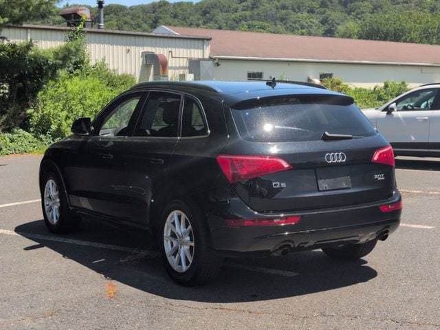 Used 2011 Audi Q5 2.0T Premium AWD/4WD image 8