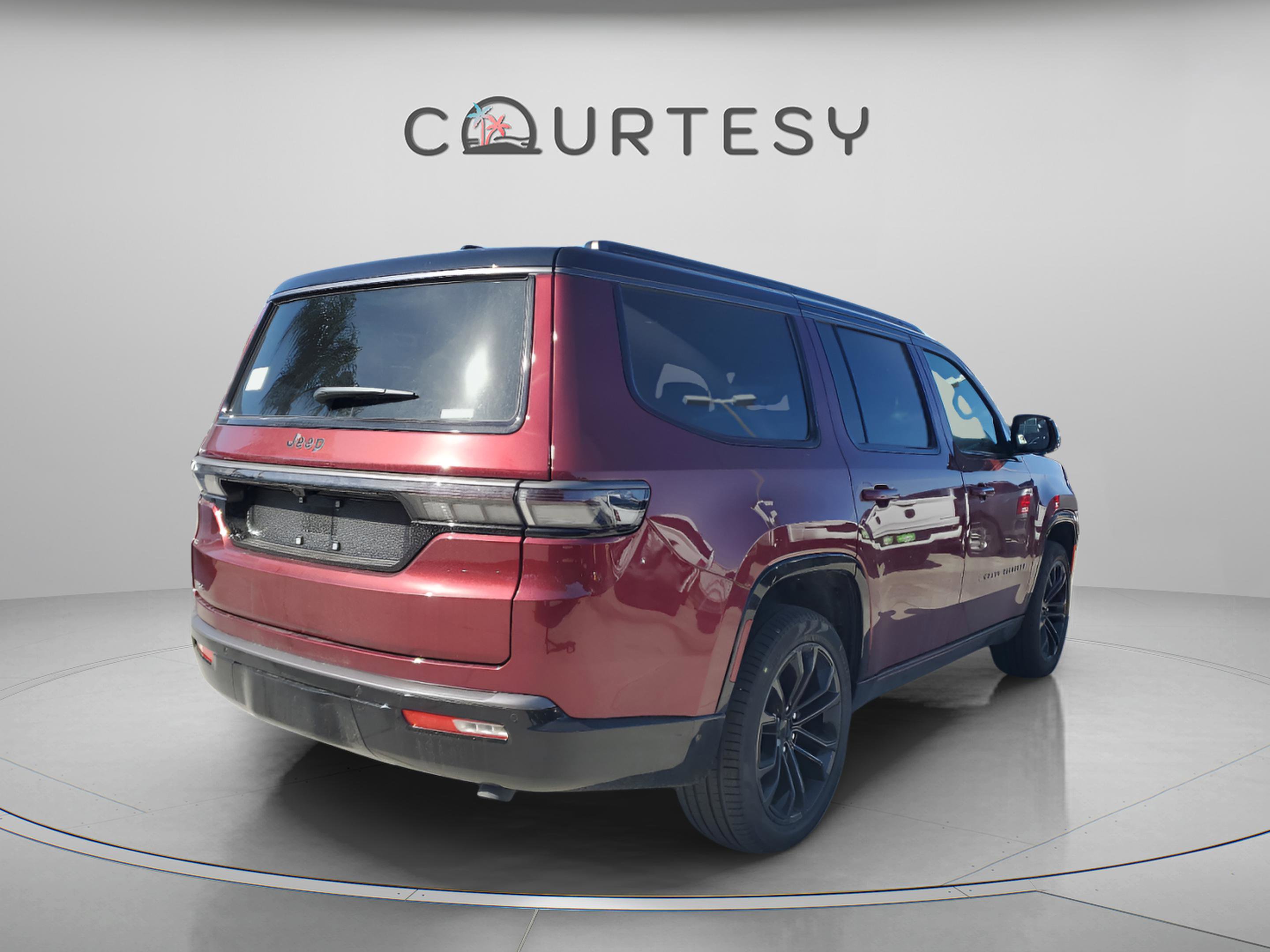 New 2026 Jeep Grand Wagoneer Summit w/ Rear Seat Video Group I image 4