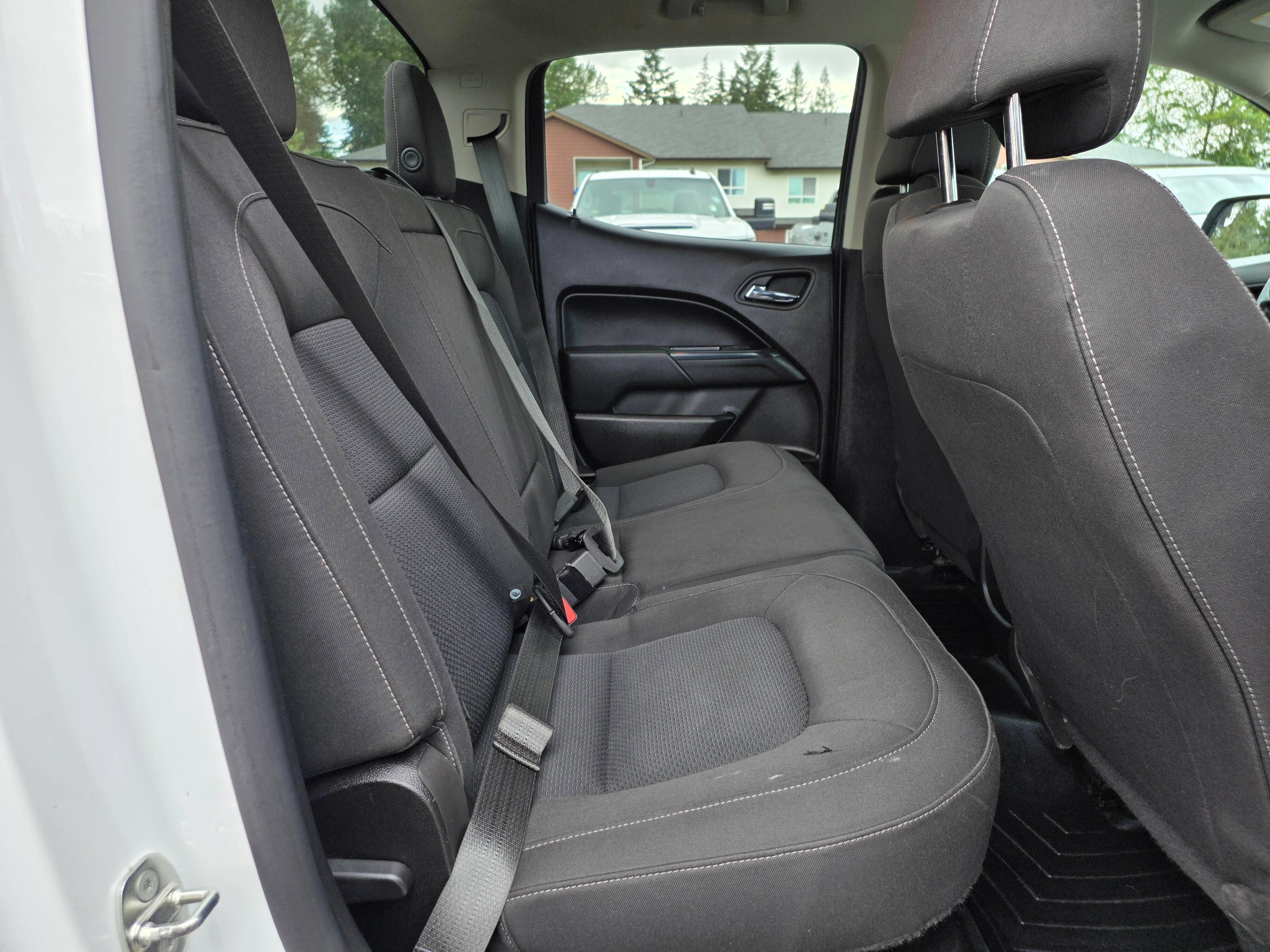 Used 2018 Chevrolet Colorado LT AWD/4WD image 25