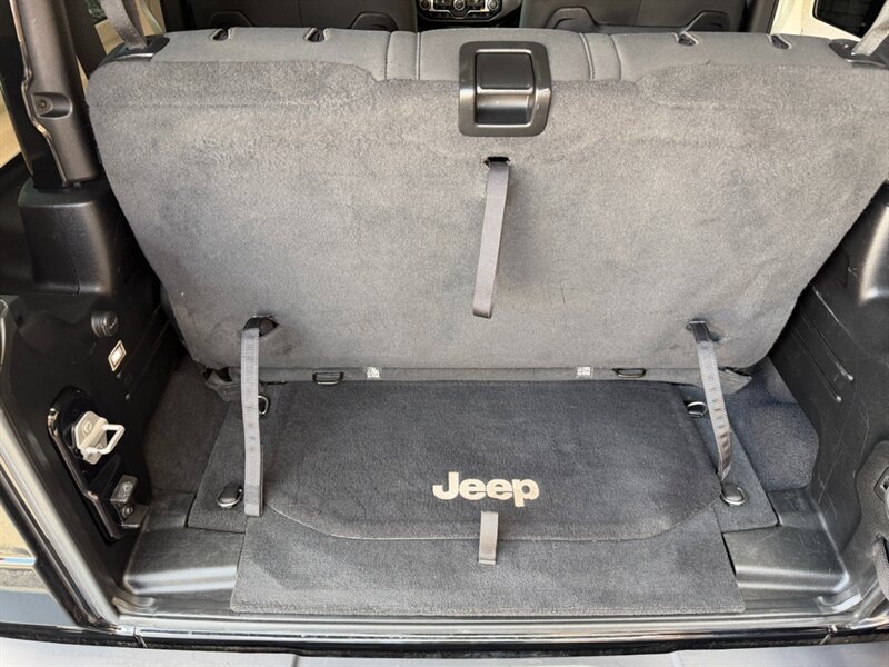 Used 2020 Jeep Wrangler Rubicon w/ Uconnect 4C Nav & Sound Group AWD/4WD image 40