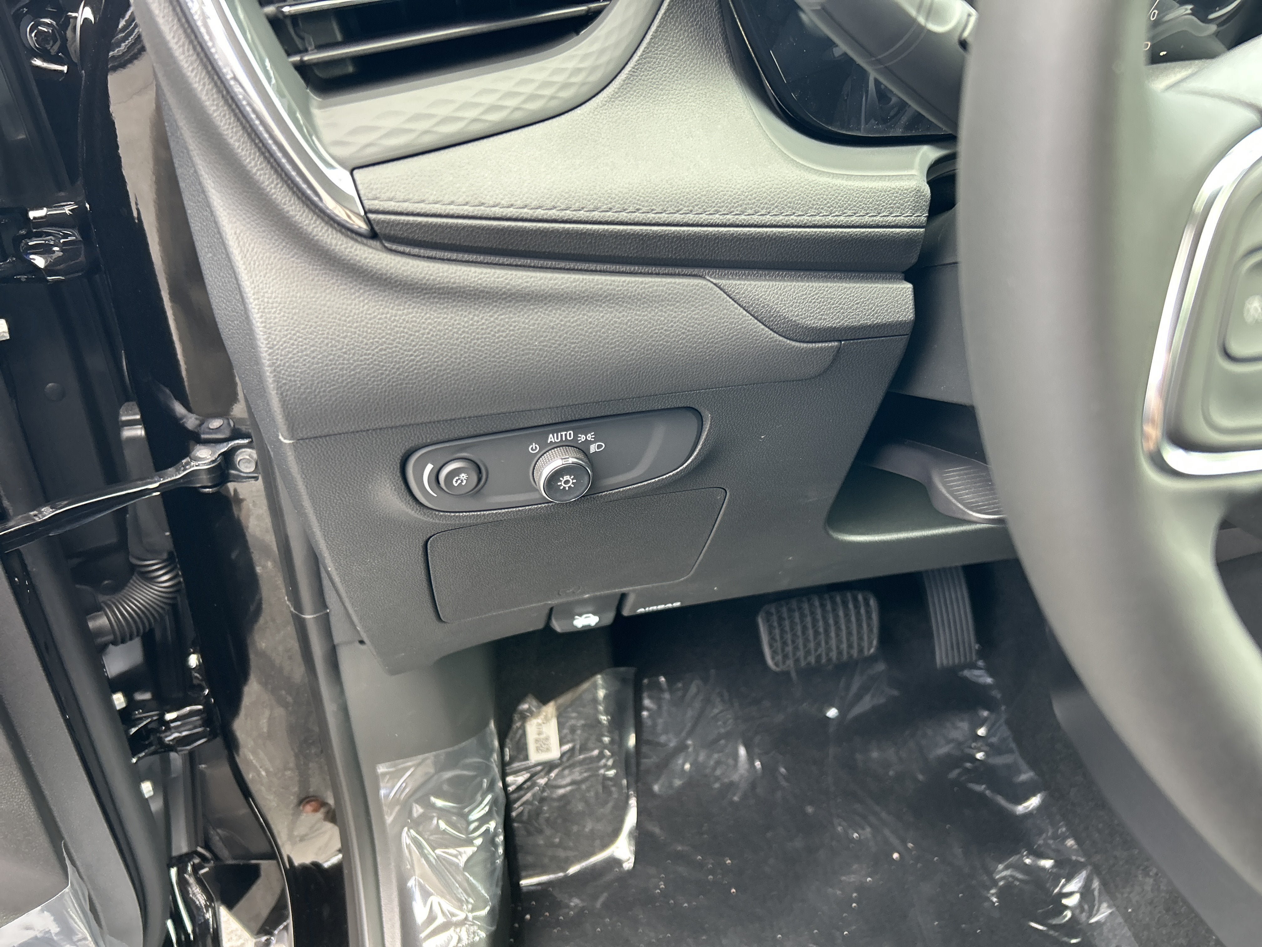 New 2026 Buick Encore GX Sport Touring w/ Advanced Technology Package AWD/4WD image 22