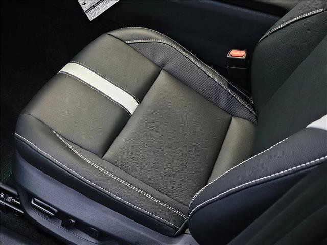 New 2026 Toyota Camry SE w/ Convenience Package FWD image 4