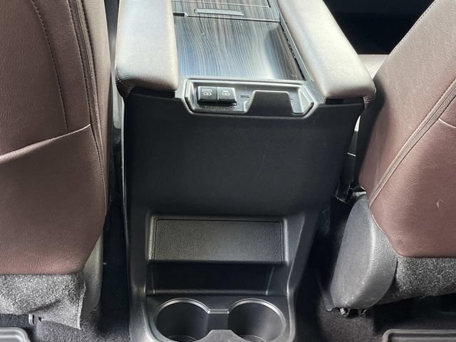 Used 2022 Toyota Sienna Platinum FWD image 17