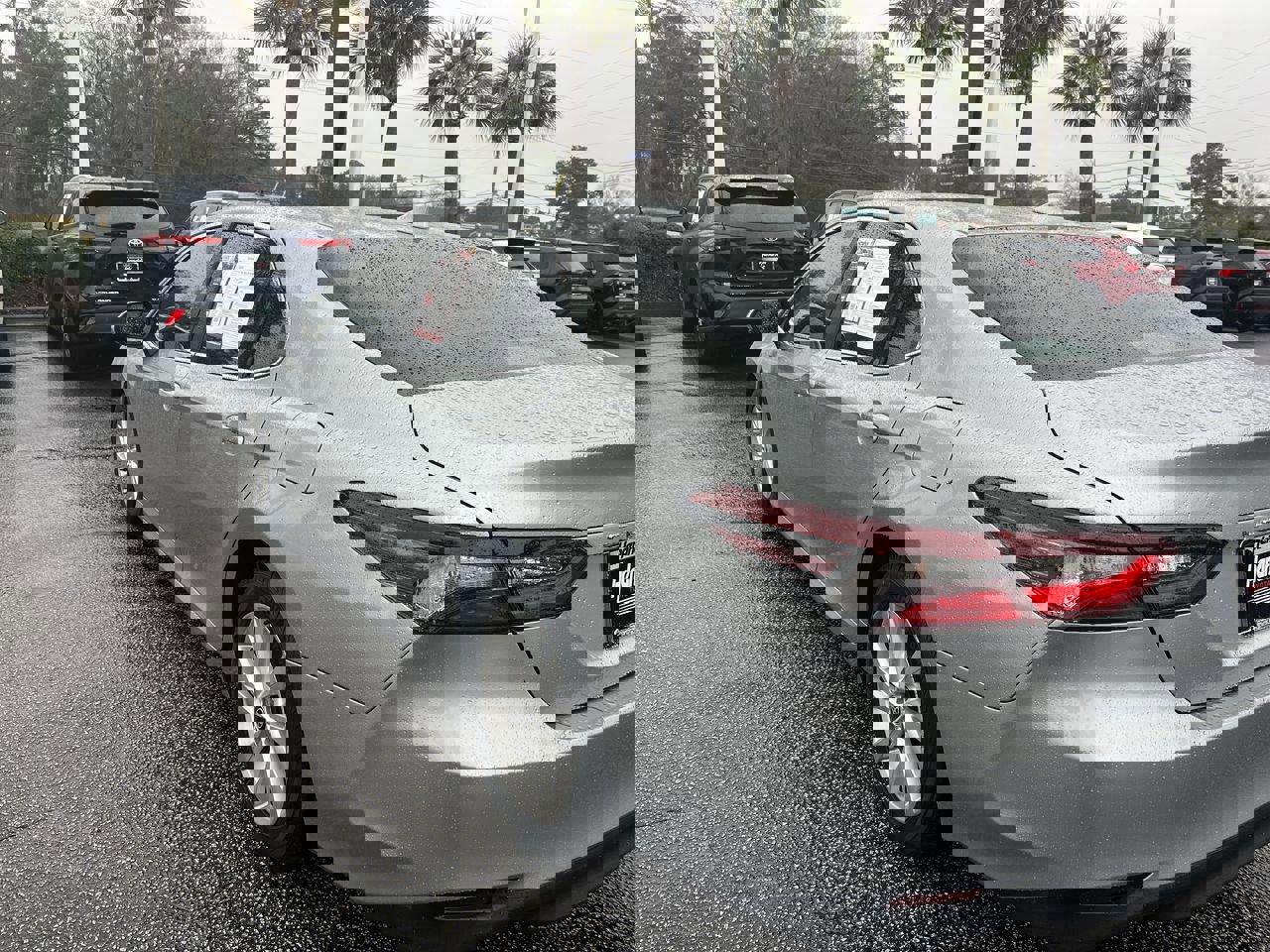 Used 2023 Toyota Camry LE image 8