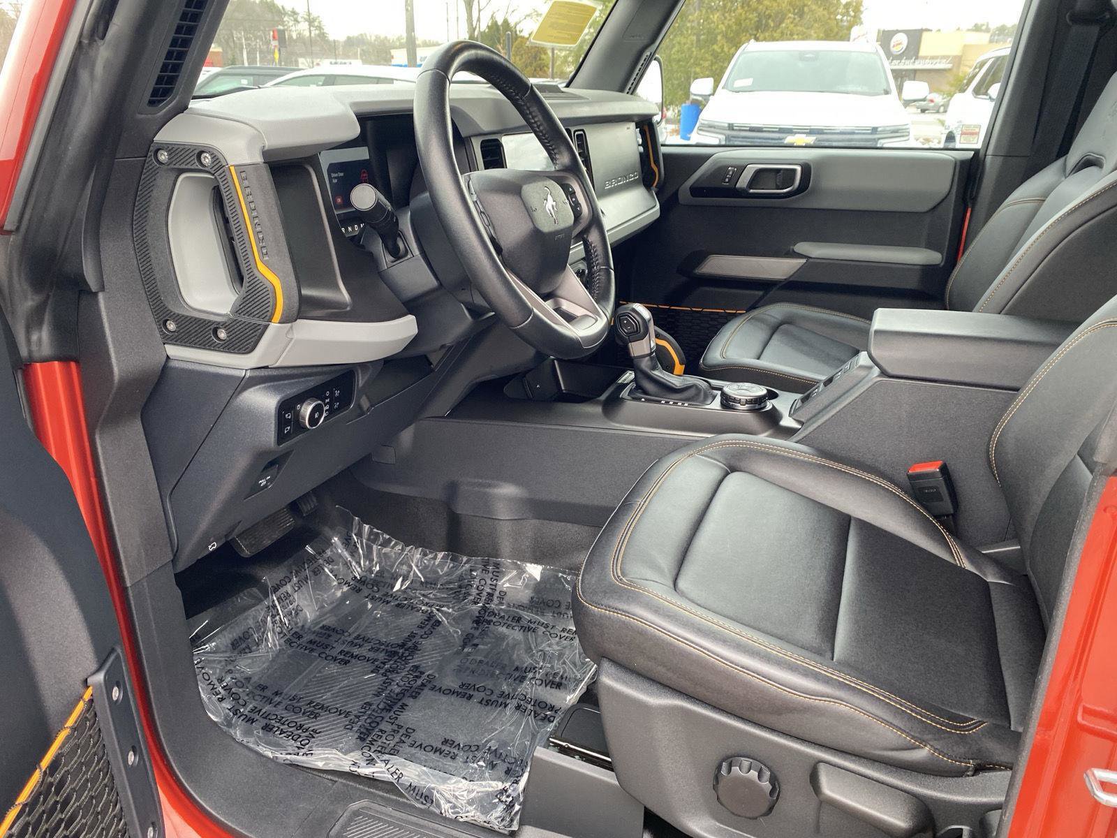 Used 2023 Ford Bronco Badlands image 17