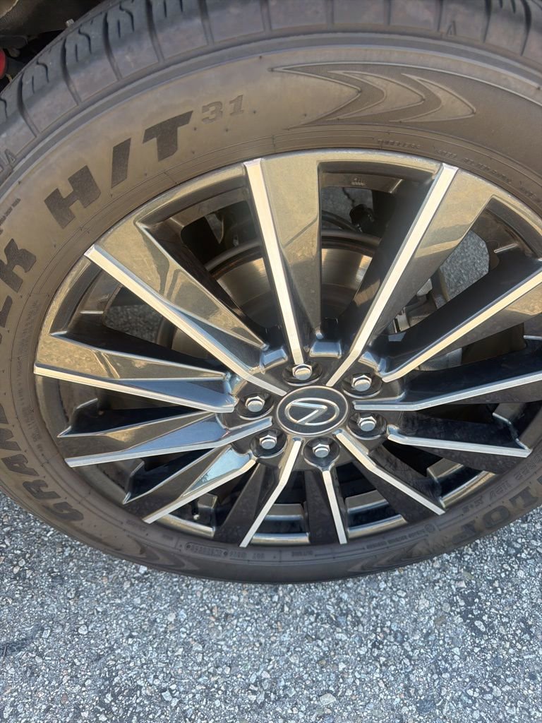 Used 2025 Lexus GX 550 image 7