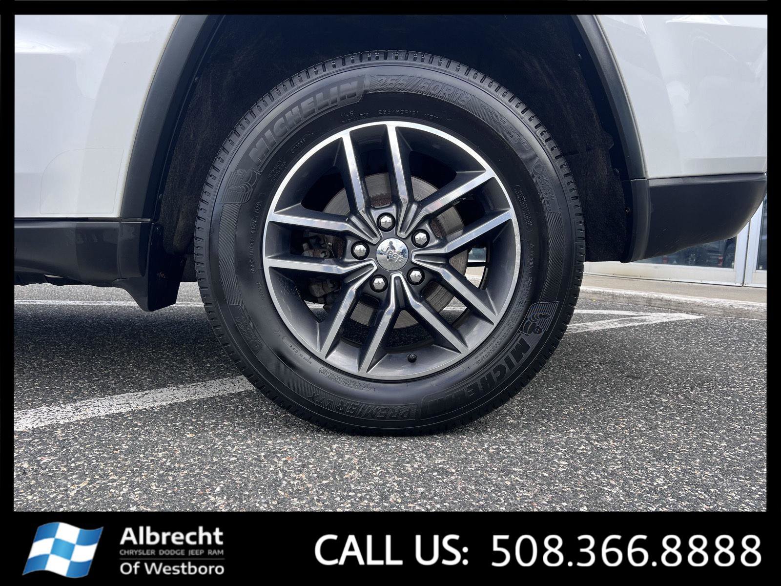 Used 2018 Jeep Grand Cherokee Limited AWD/4WD image 32