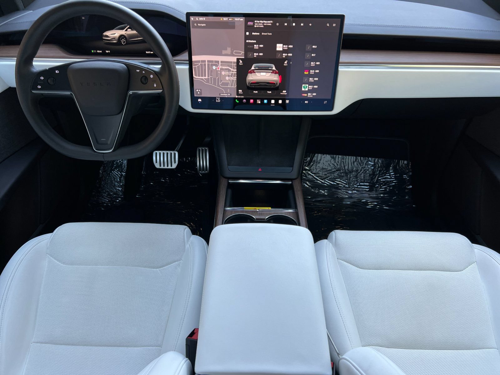 Used 2023 Tesla Model X AWD/4WD image 13
