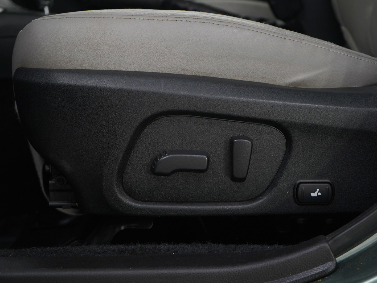 Used 2017 Subaru Forester 2.5i Limited w/ Popular Package #2 image 23