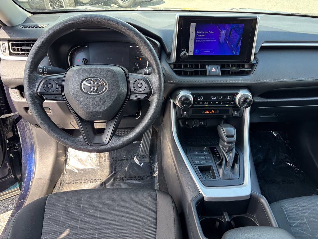 Used 2025 Toyota RAV4 XLE AWD/4WD image 23