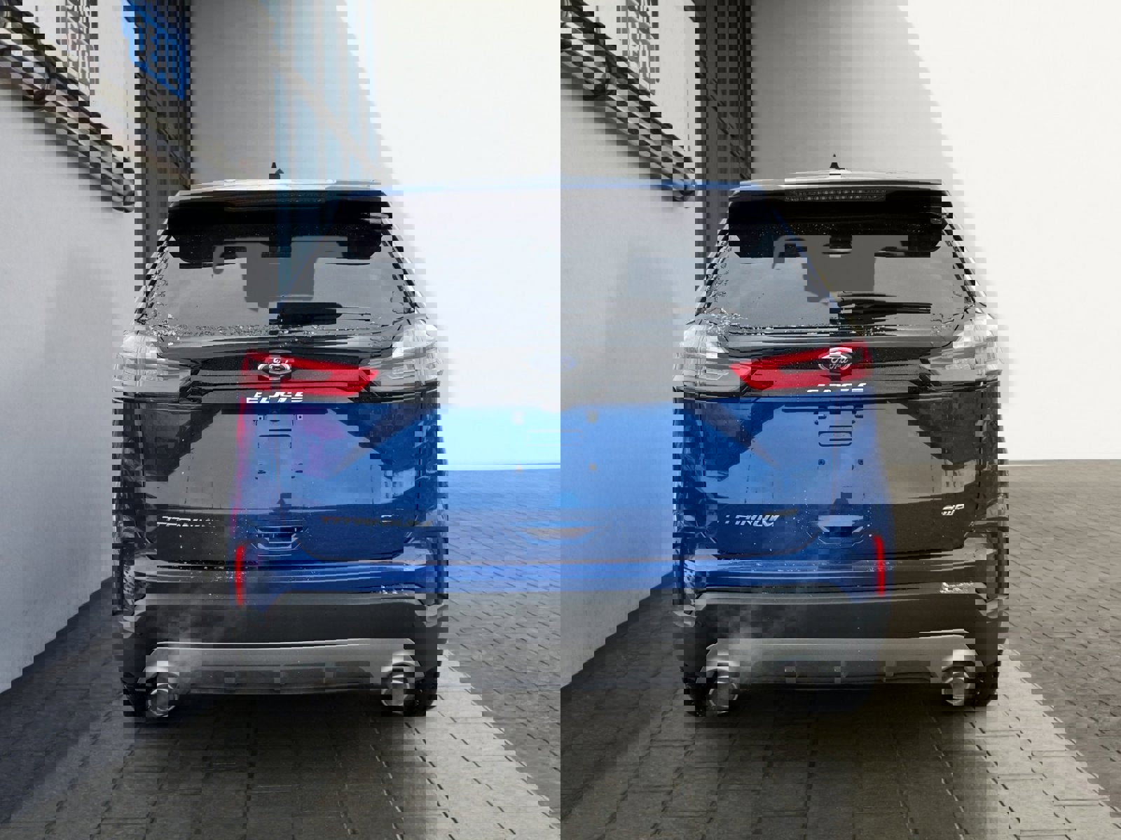 Certified 2024 Ford Edge Titanium w/ Equipment Group 301A image 4