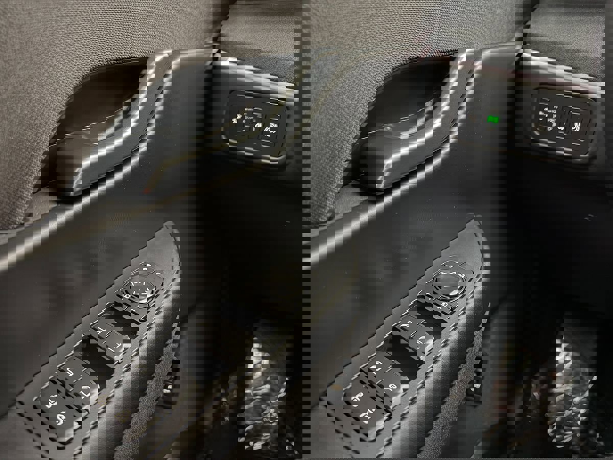 Used 2023 Fisker Ocean Extreme image 13