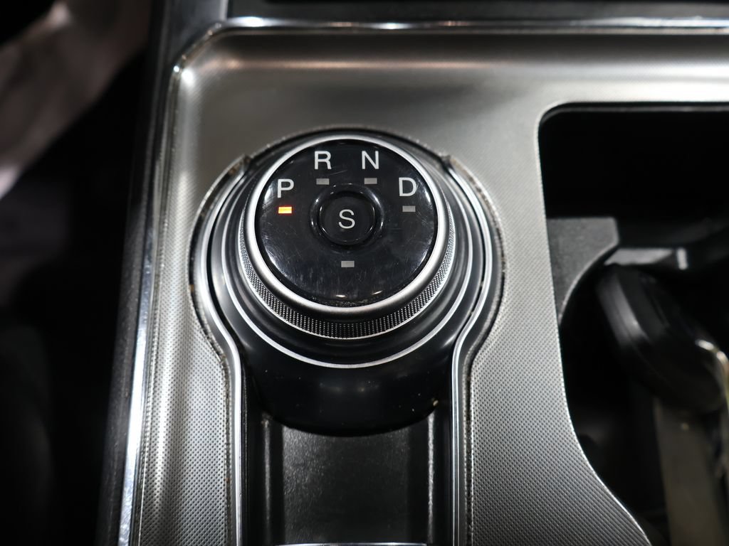Used 2024 Ford Edge Titanium w/ Equipment Group 301A AWD/4WD image 30