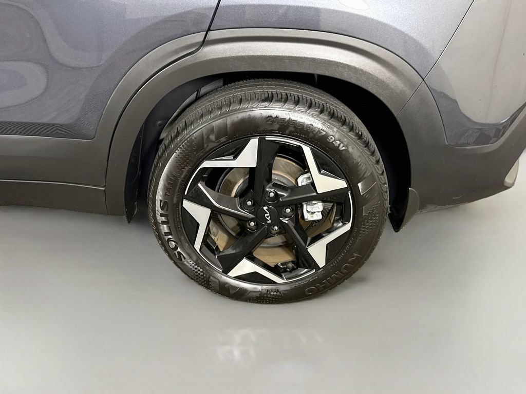 Used 2025 Kia Seltos EX AWD/4WD image 36