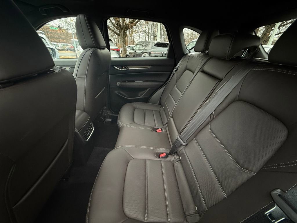 Used 2025 MAZDA CX-5 Signature image 17