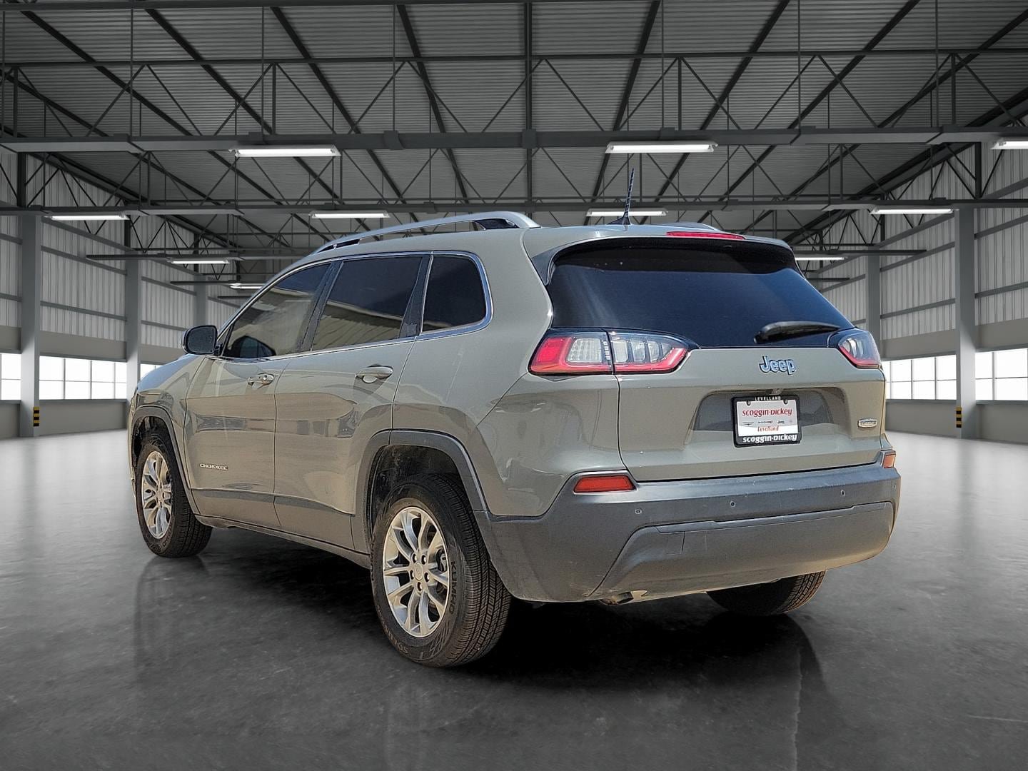 Used 2020 Jeep Cherokee Latitude Plus FWD image 3