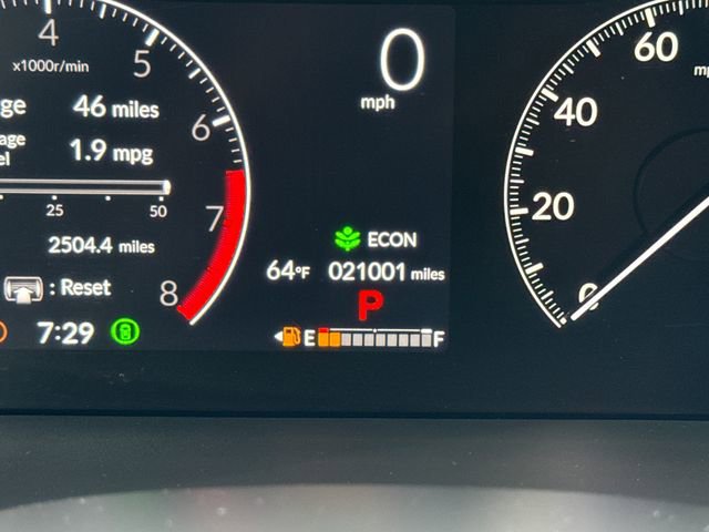 Used 2025 Honda Pilot Sport image 21