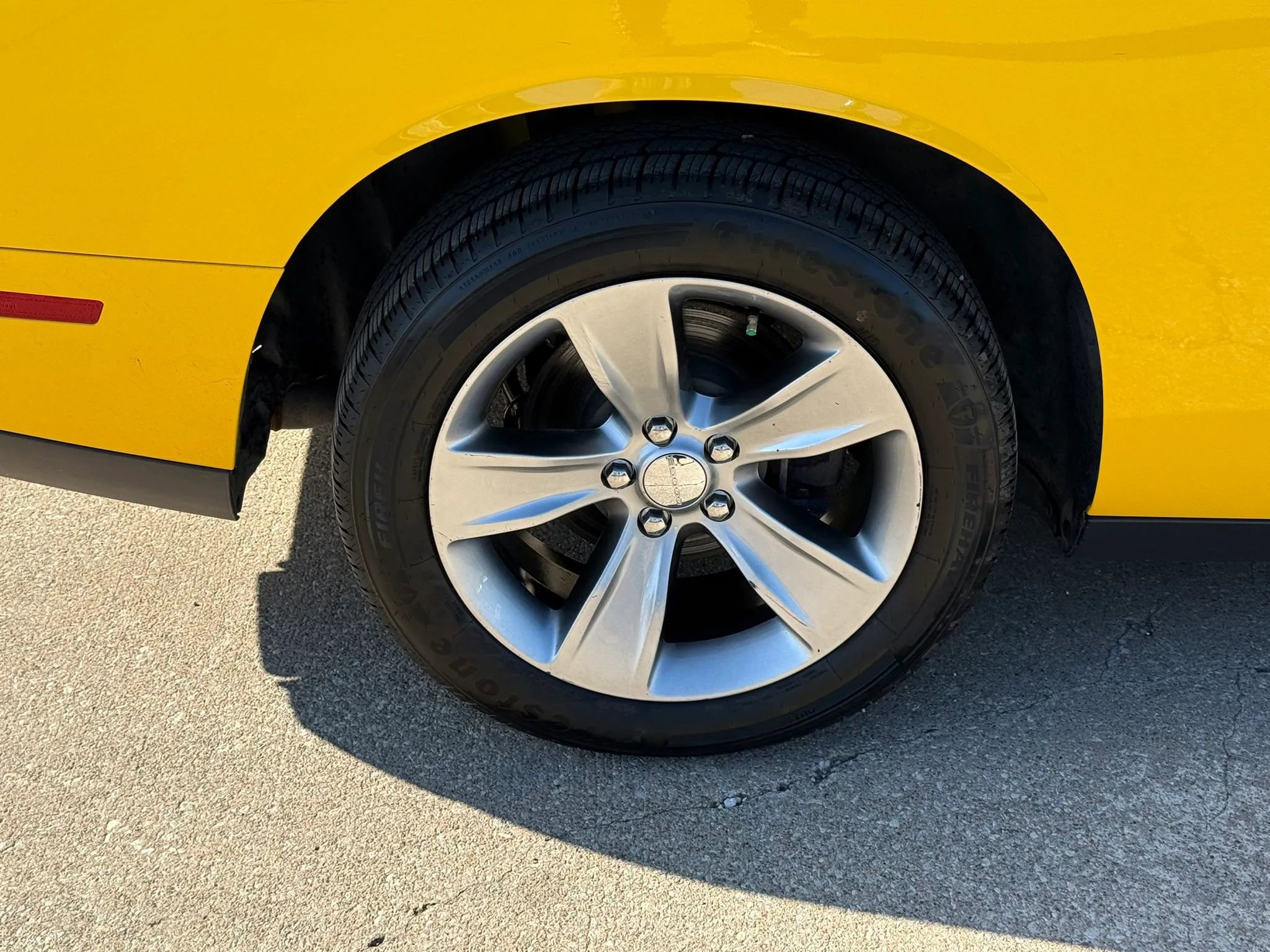 Used 2018 Dodge Challenger SXT w/ Driver Convenience Group RWD image 44