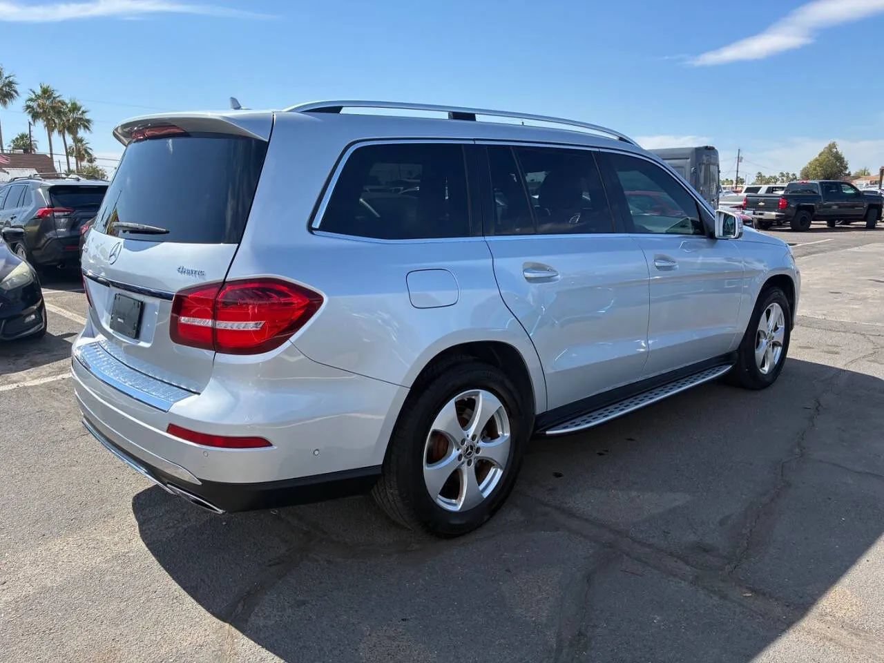 Used 2019 Mercedes-Benz GLS 450 4MATIC image 9