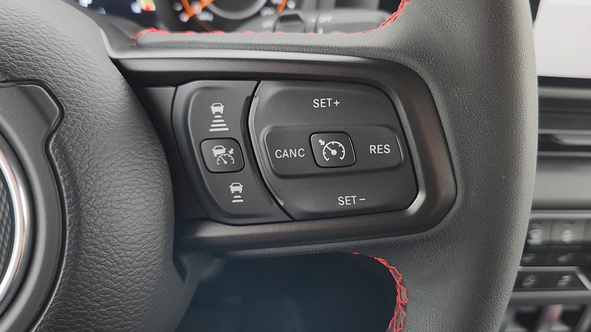 Used 2024 Jeep Wrangler Rubicon AWD/4WD image 13