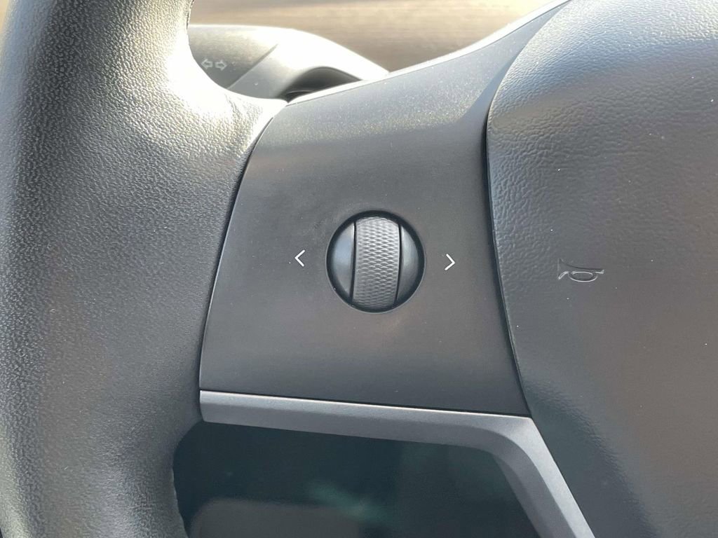 Used 2020 Tesla Model 3 Long Range image 10