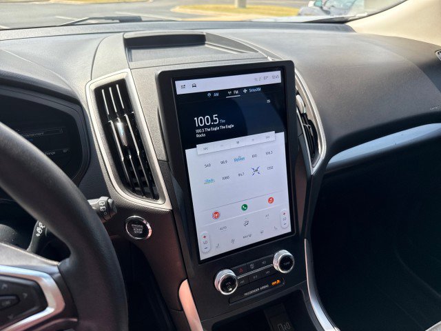 Used 2024 Ford Edge SEL image 17