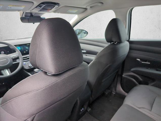 New 2026 Hyundai Tucson SE image 16
