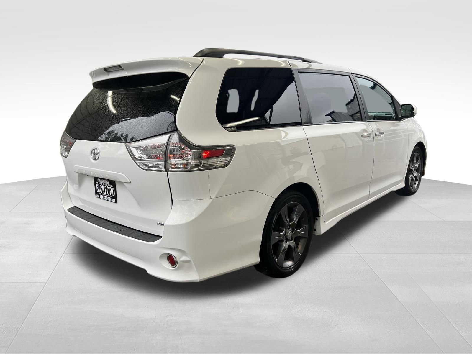 Used 2015 Toyota Sienna SE Premium image 5