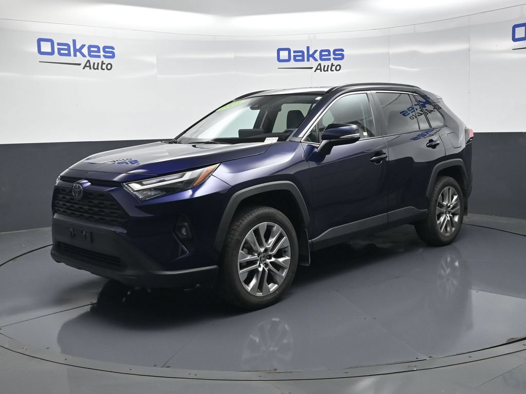 Used 2023 Toyota RAV4 XLE Premium AWD/4WD image 3