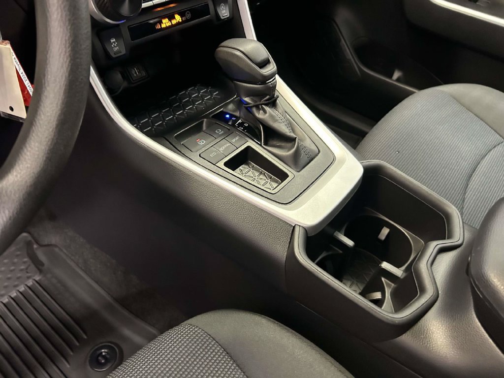 Certified 2024 Toyota RAV4 LE FWD image 19