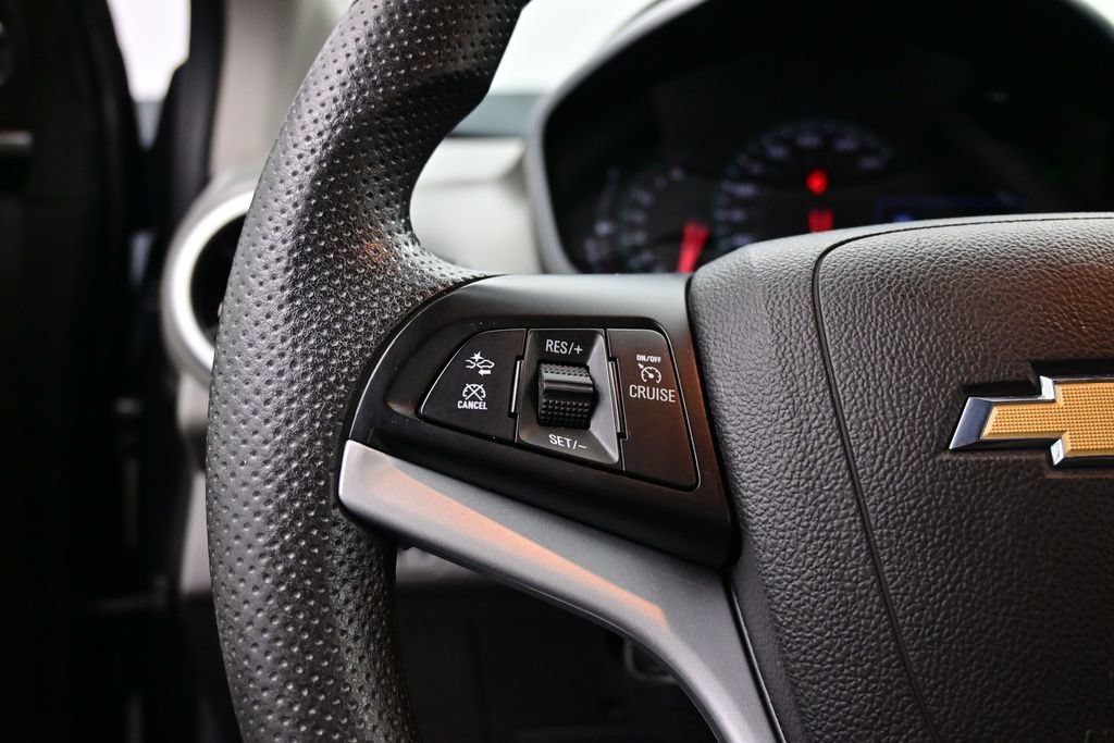 Used 2020 Chevrolet Sonic LT FWD image 45