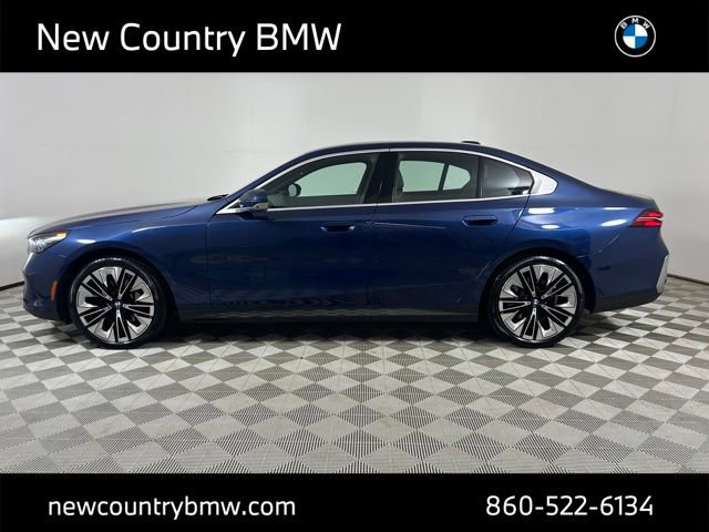 Certified 2026 BMW 530i xDrive w/ Premium Package image 4