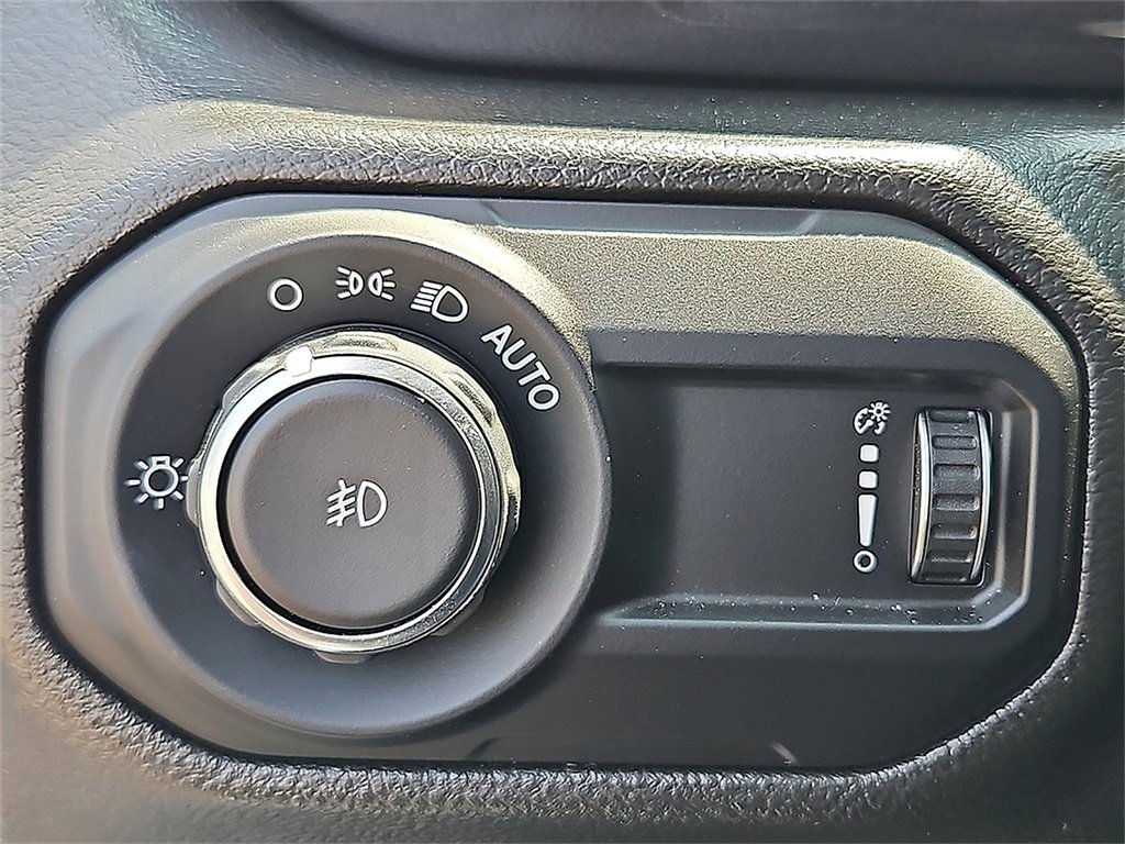 Used 2023 Jeep Wrangler Unlimited Rubicon 392 w/ Trailer Tow Package image 27