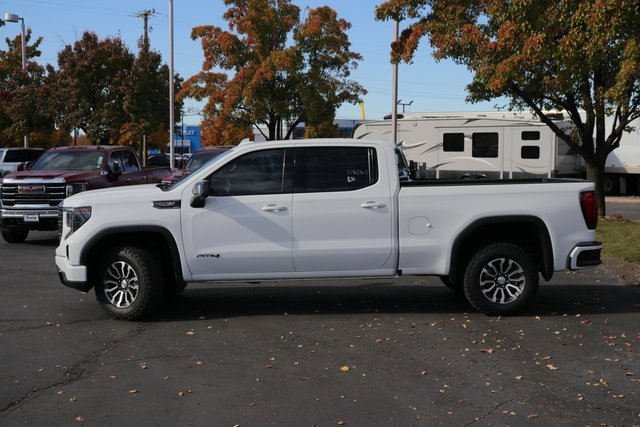 Used 2023 GMC Sierra 1500 AT4 w/ Technology Package image 3