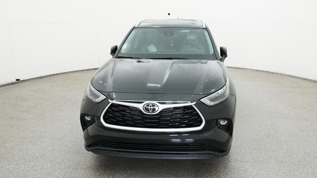 New 2026 Toyota Highlander XLE image 17