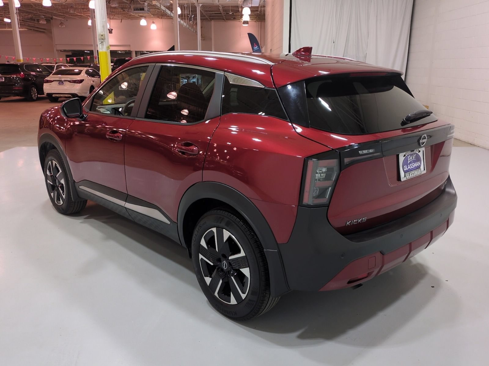 Used 2025 Nissan Kicks SV w/ SV Premium Package AWD/4WD image 5