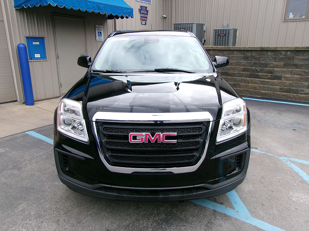 Used 2017 GMC Terrain SLE AWD/4WD image 2