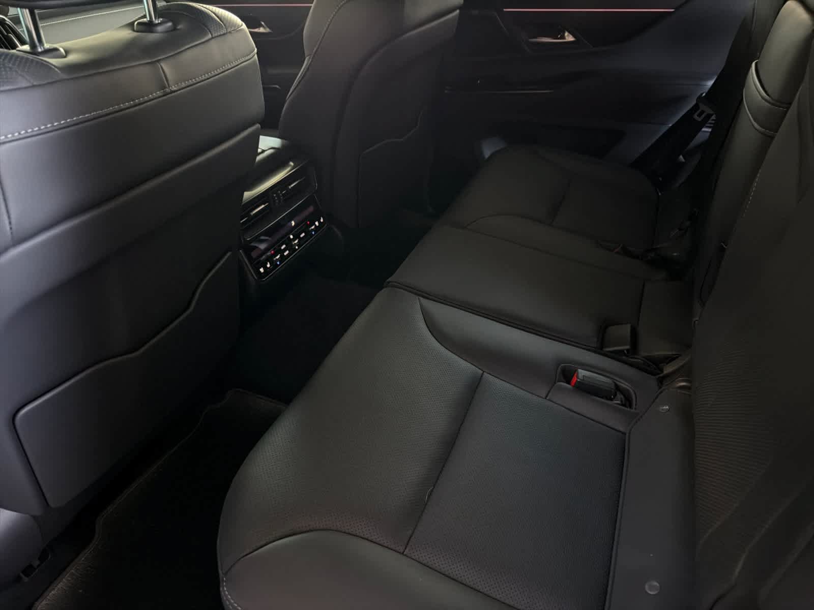 New 2026 Lexus LX 600 4WD w/ Luxury Package image 4