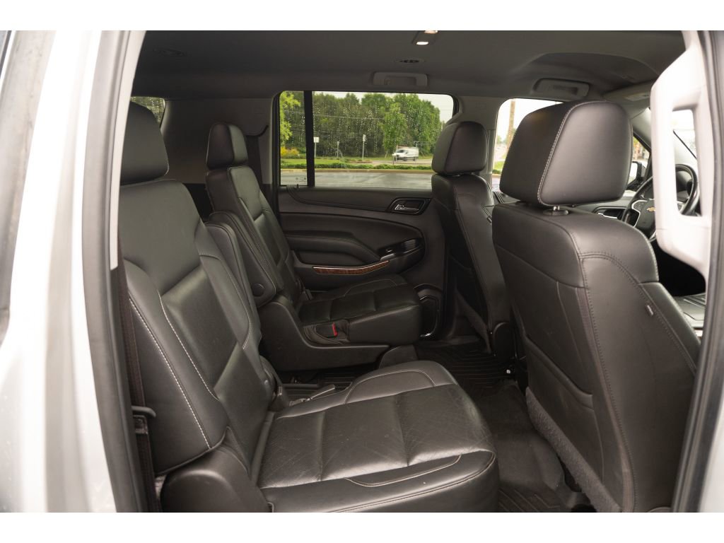Used 2020 Chevrolet Suburban Premier RWD image 18
