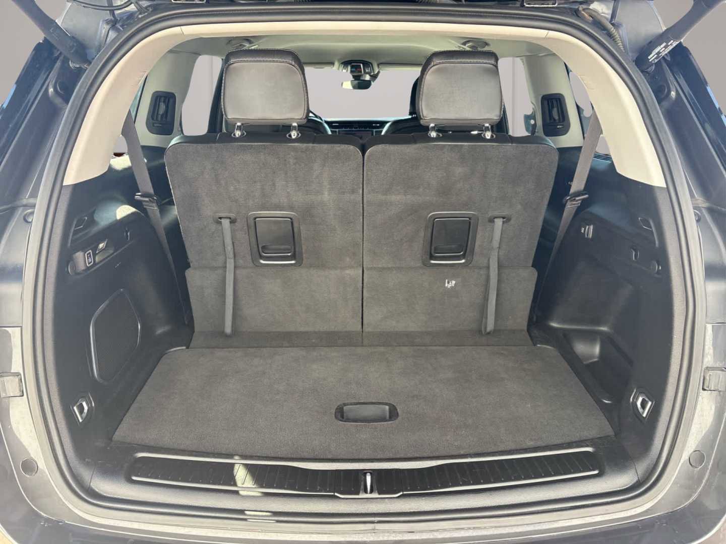 Used 2022 Jeep Grand Cherokee L Limited image 19