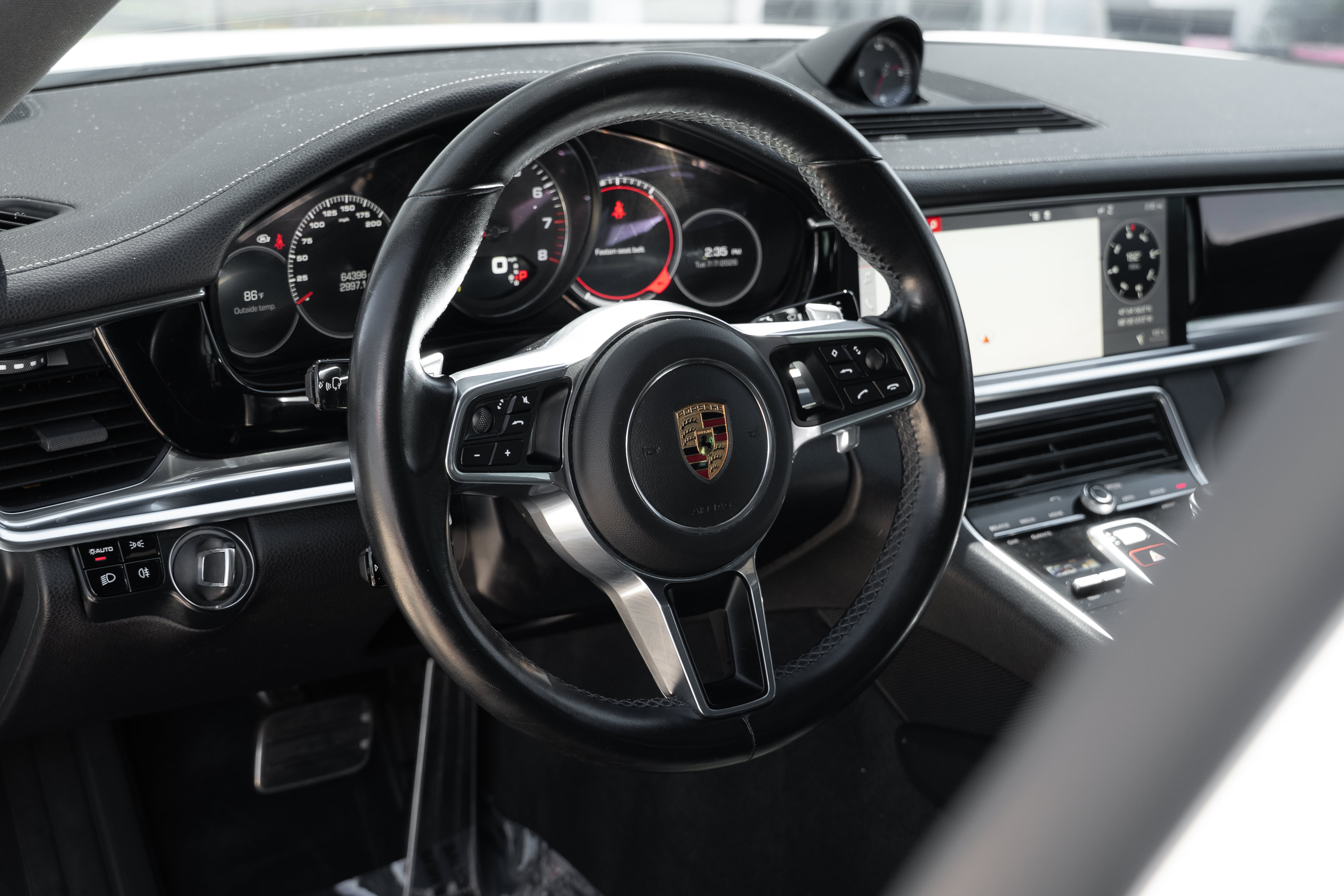 Used 2018 Porsche Panamera 4S AWD/4WD image 11